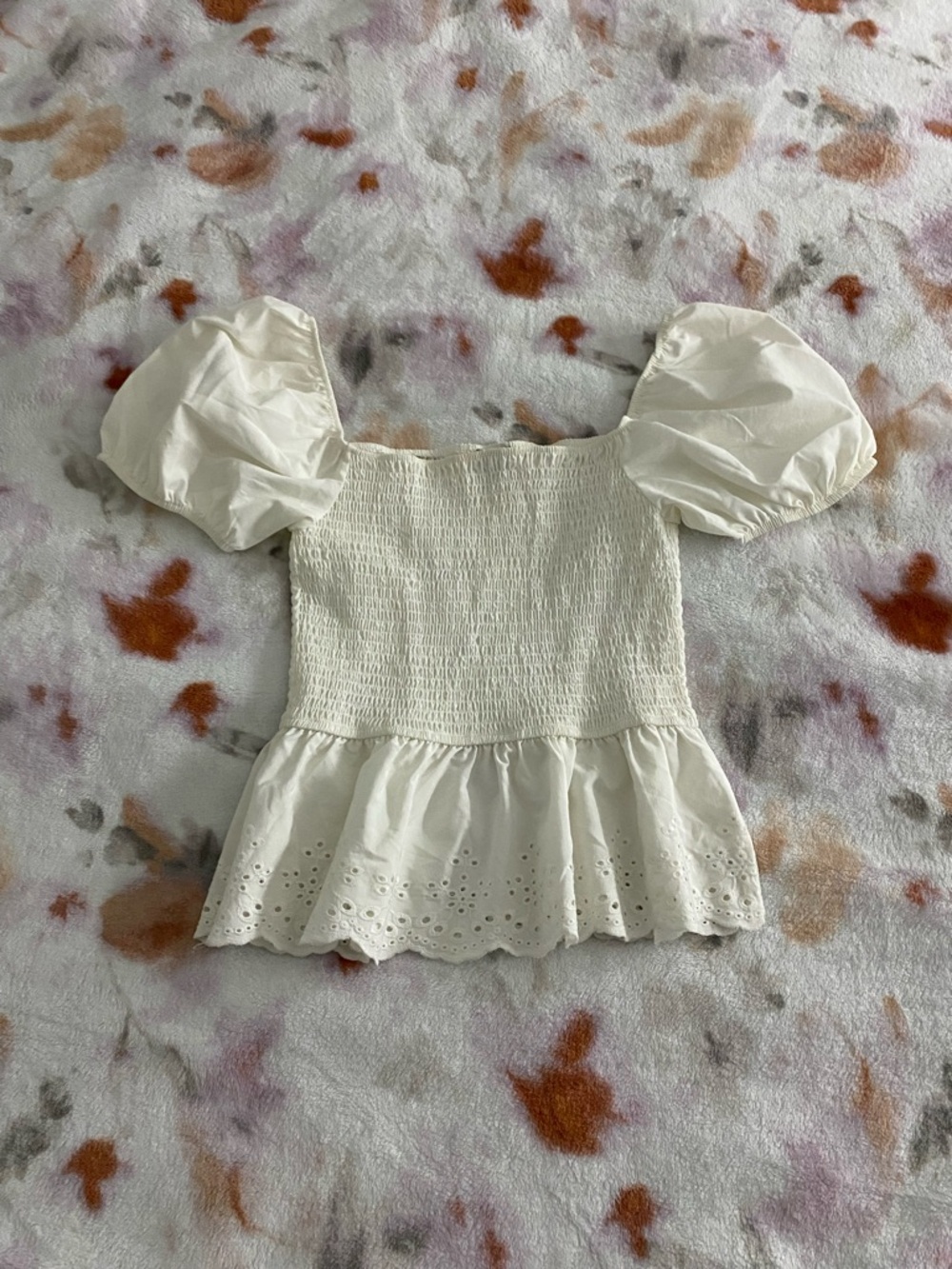 White Puff Sleeve Top with ruffle hem!